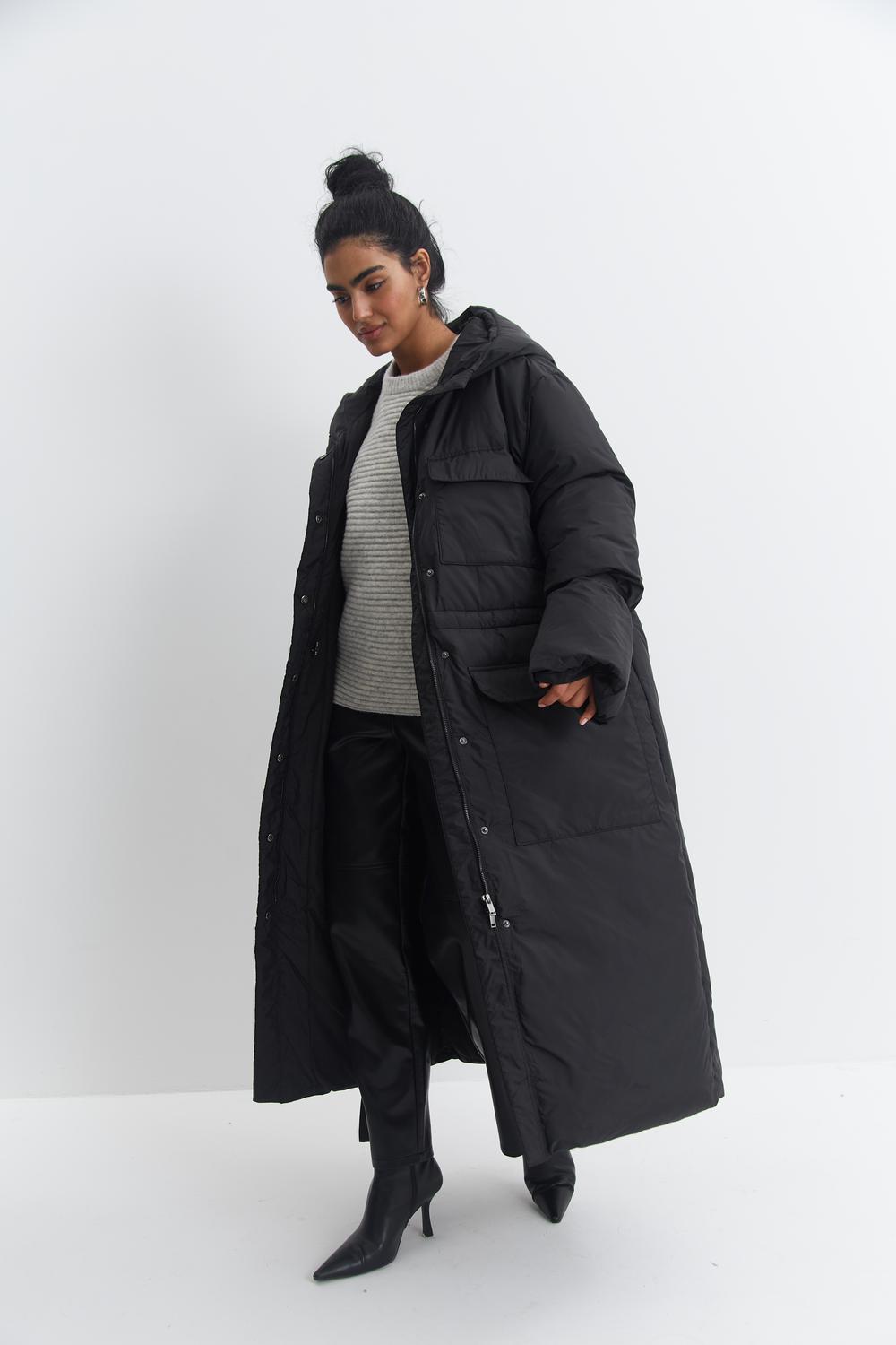 Стеганное пальто с капюшоном длинное (Черный)